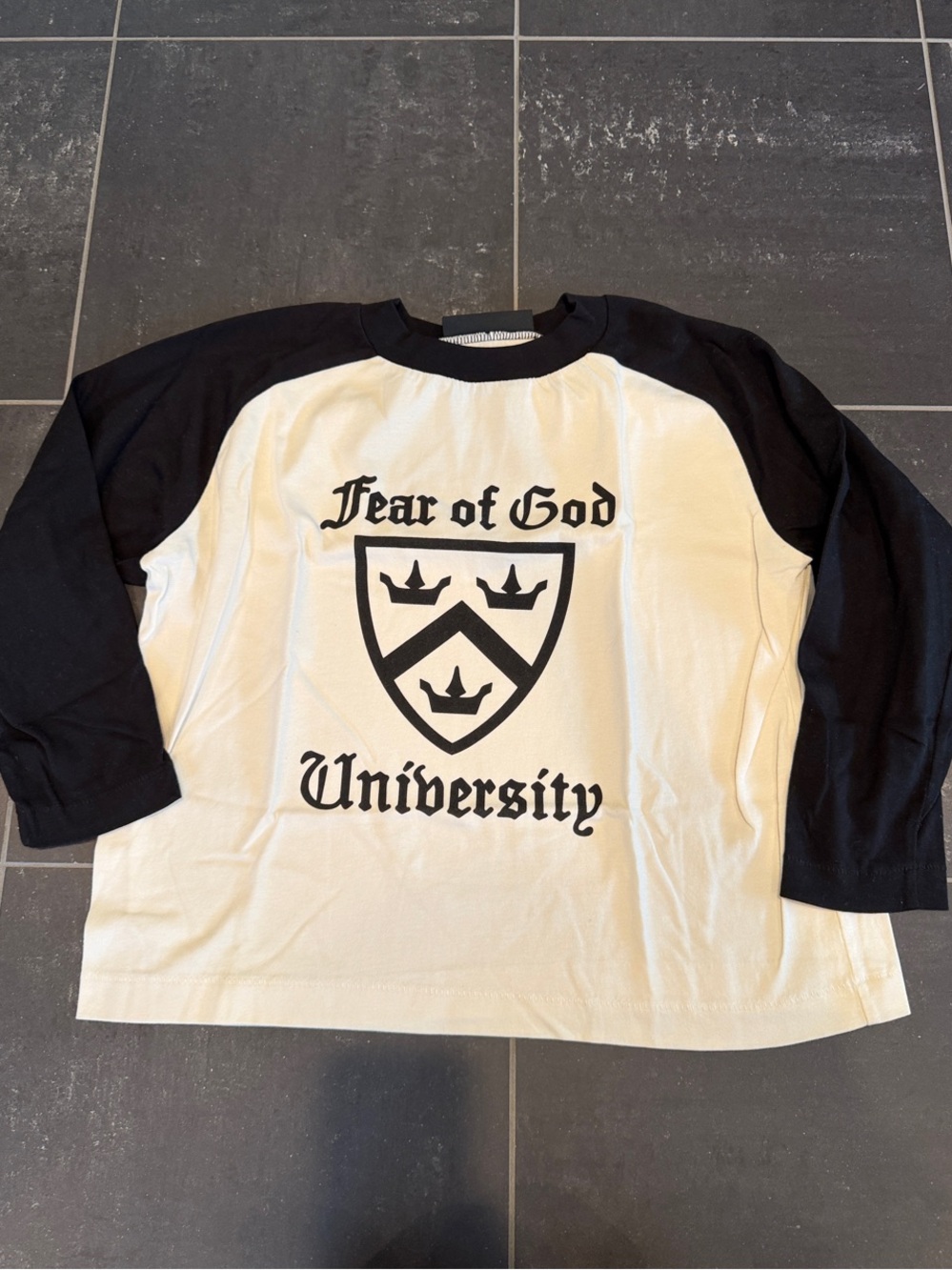Fear of God Black & White 3/4 Sleeve Raglan Crew size medium